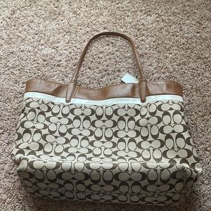 Brown coach tote.